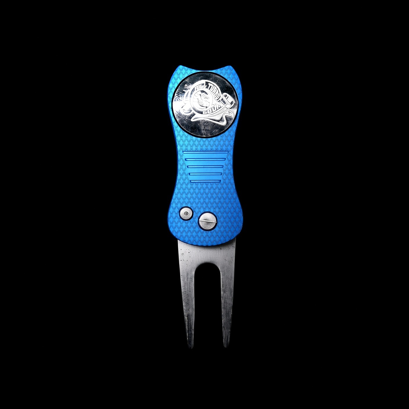 Divot 4 – Metal flip divot tool